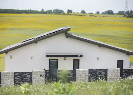 Hegytetőre épített könnyűszerkezetes készház