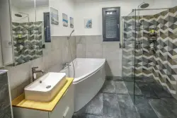 Etyek Kökény – 8